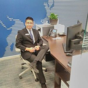 Meet your Posher, Raul